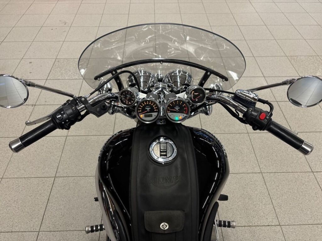 Triumph ROCKET III 2004 