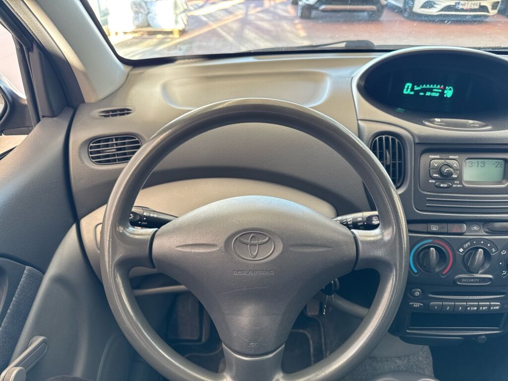 Toyota Yaris Verso 2000 Vihreä