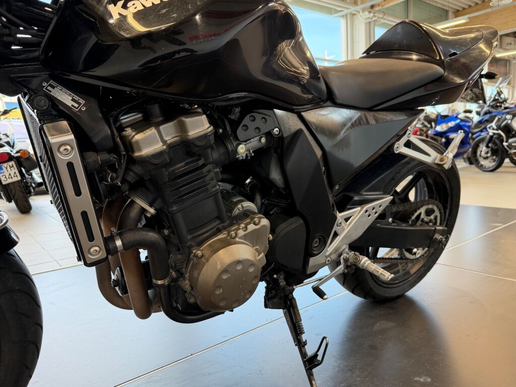 Kawasaki Z 2005 JL V 180