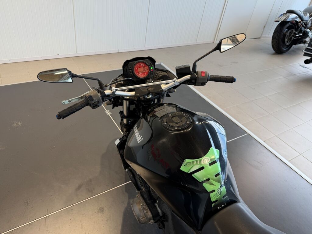 Kawasaki Z 2005 JL V 180