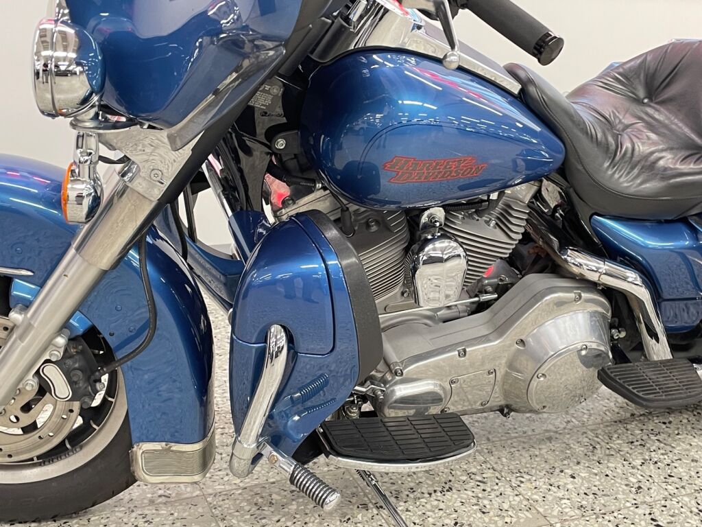 Harley-davidson TOURING 2005 Sininen