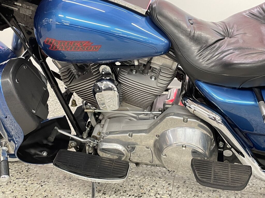 Harley-davidson TOURING 2005 Sininen