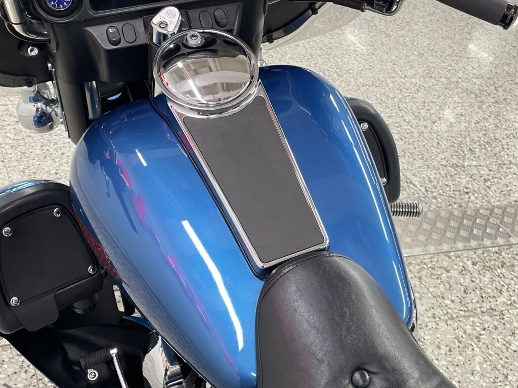 Harley-davidson TOURING 2005 Sininen
