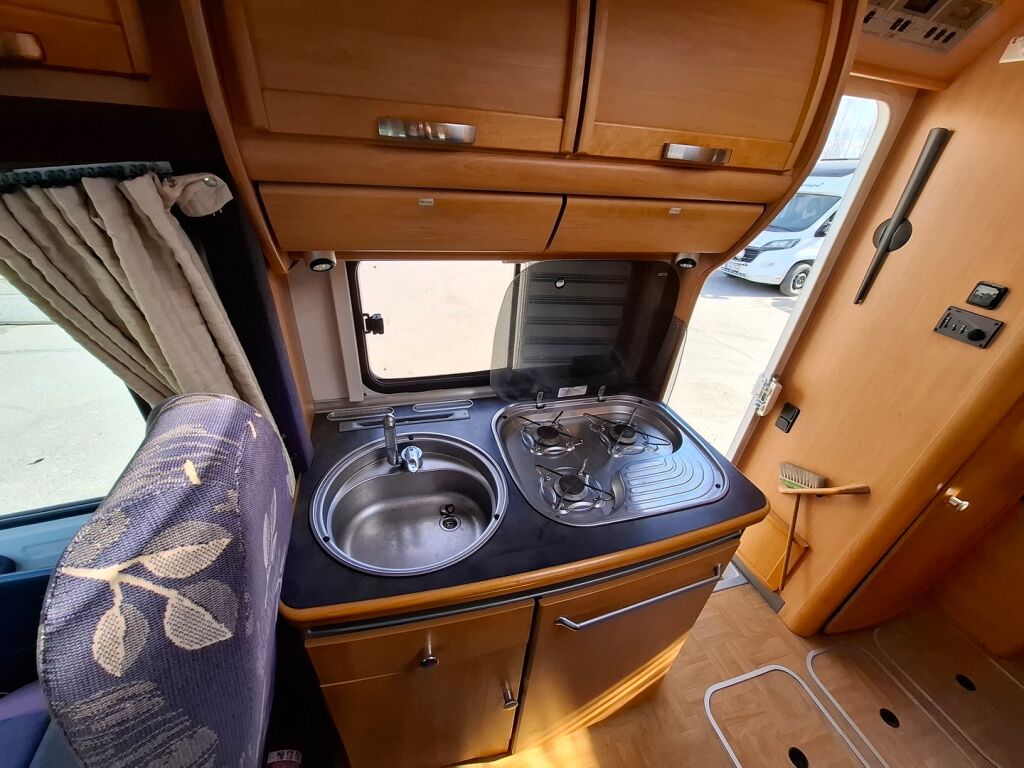 LMC 6600 TI 2002 Valkoinen