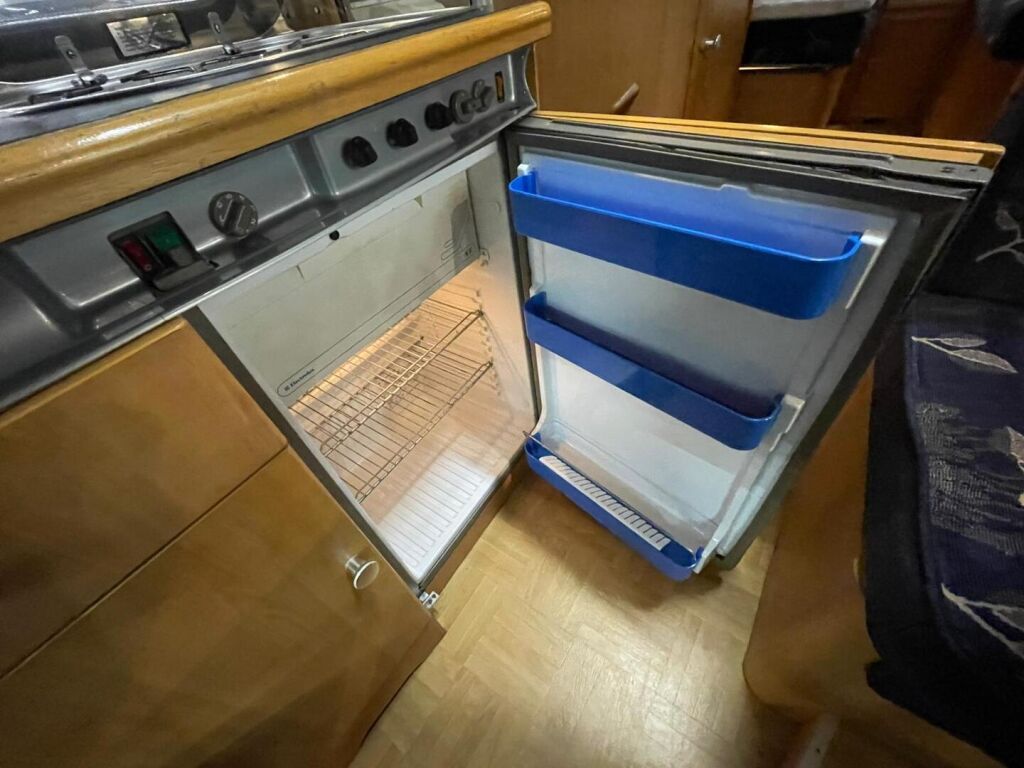 LMC 6600 TI 2002 Valkoinen
