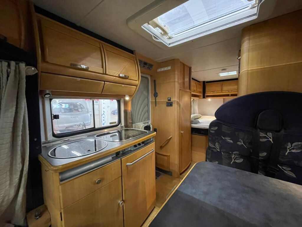 LMC 6600 TI 2002 Valkoinen
