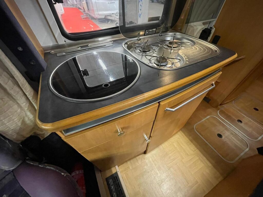 LMC 6600 TI 2002 Valkoinen