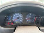 Nissan NP300 2003 Punainen