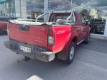 Nissan NP300 2003 Punainen