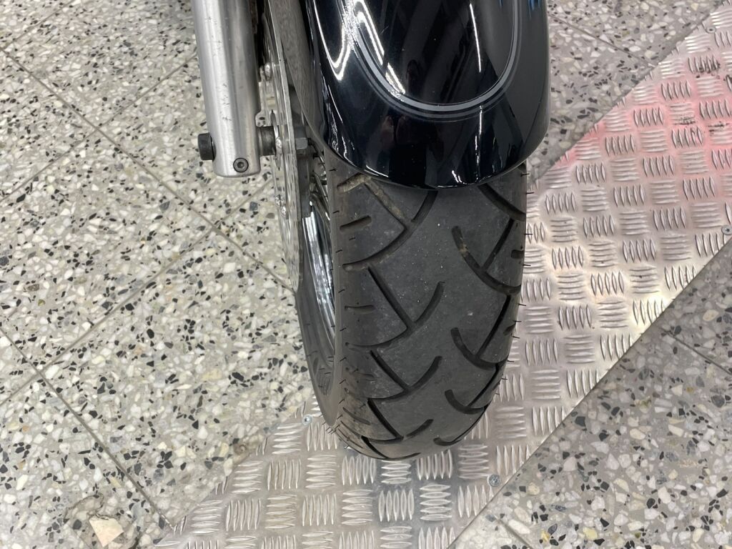 Yamaha XVS 2005 Musta