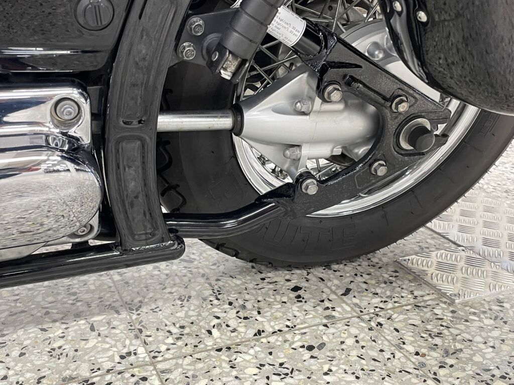 Yamaha XVS 2005 Musta