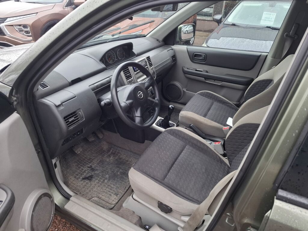 Nissan X-TRAIL 2004 Vihreä