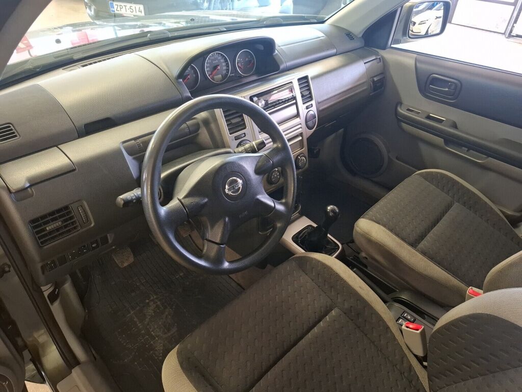 Nissan X-TRAIL 2004 Vihreä