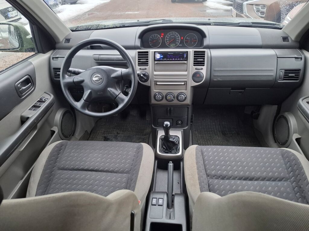 Nissan X-TRAIL 2004 Vihreä