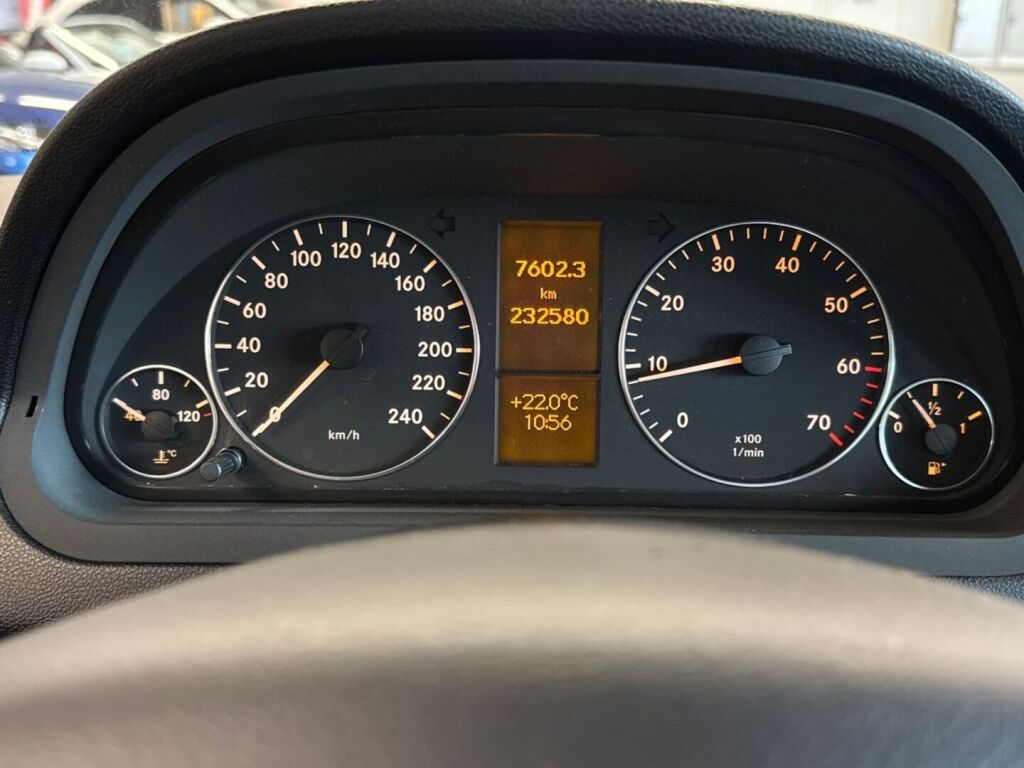 Mercedes-Benz A 2005 Musta