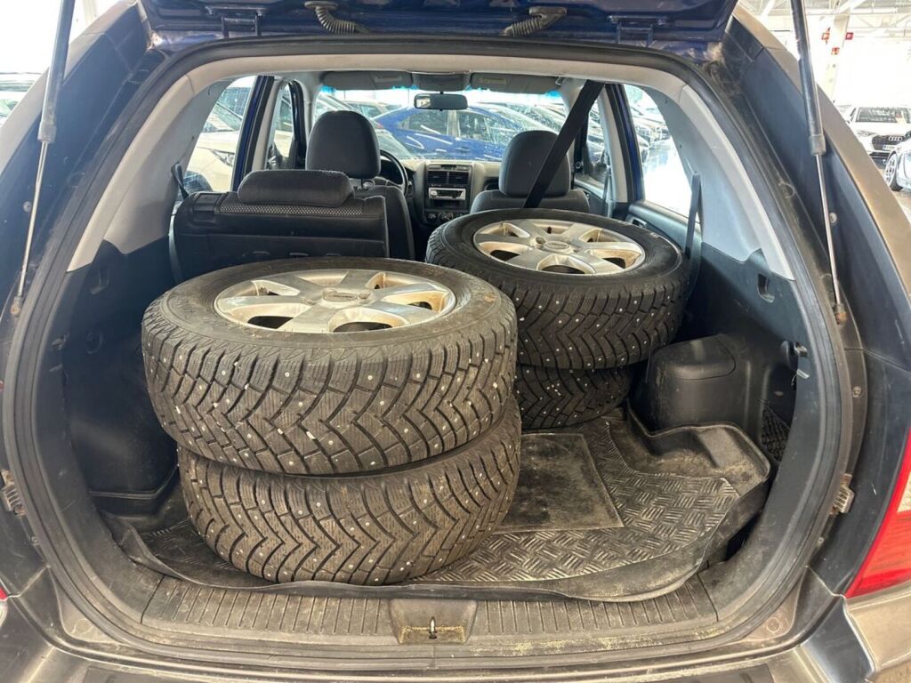 Kia Sportage 2005 Sininen
