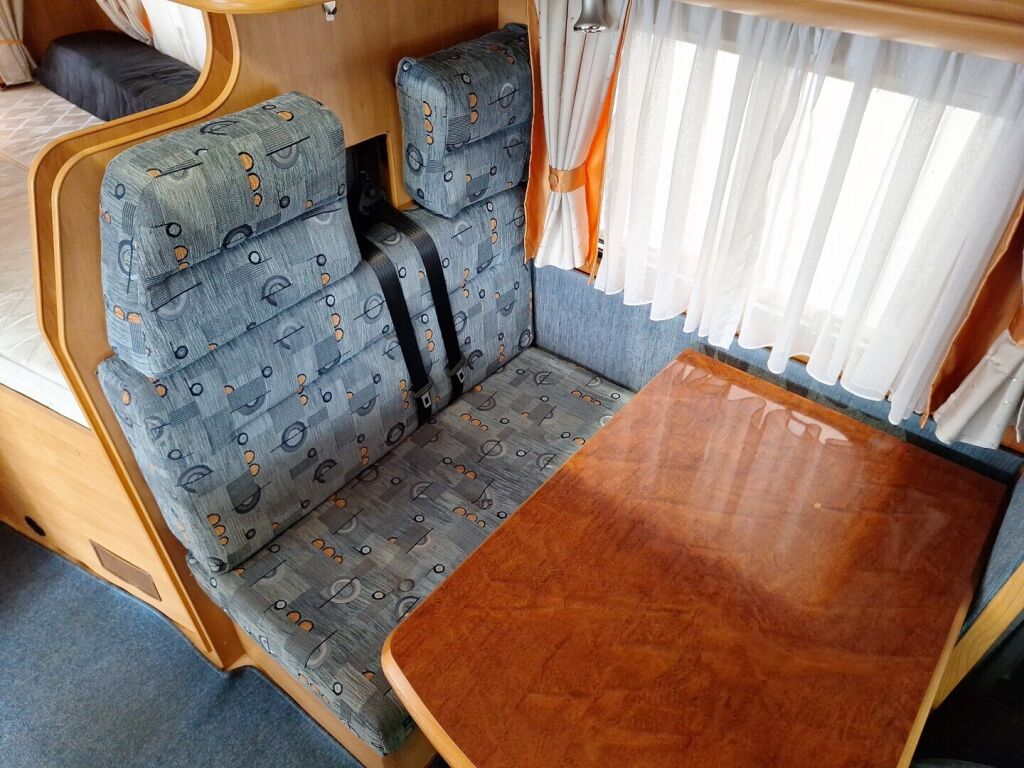 Hobby T550 2006 Valkoinen