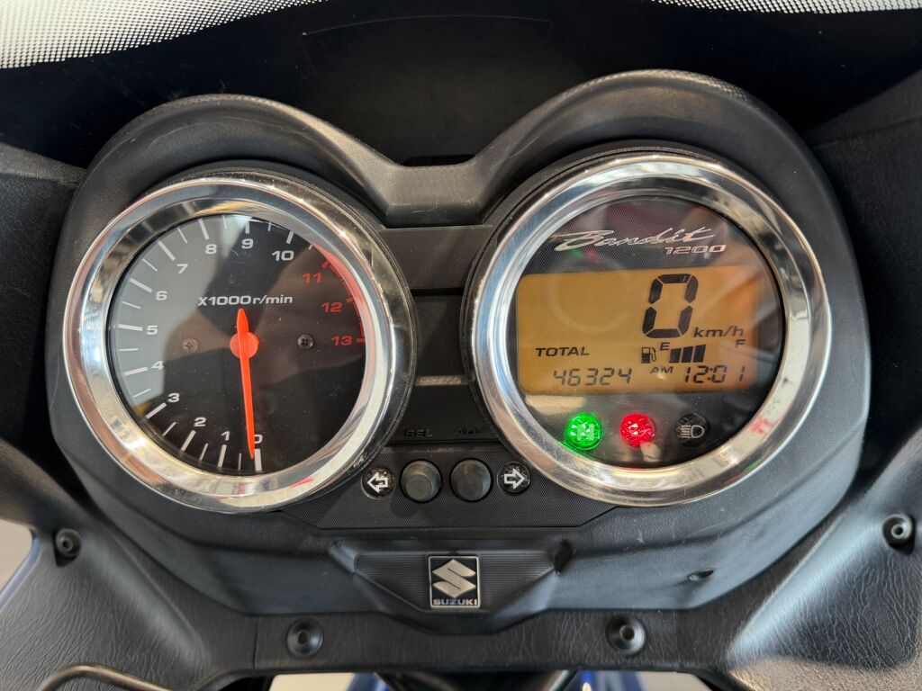 Suzuki GSF 2006 Sininen