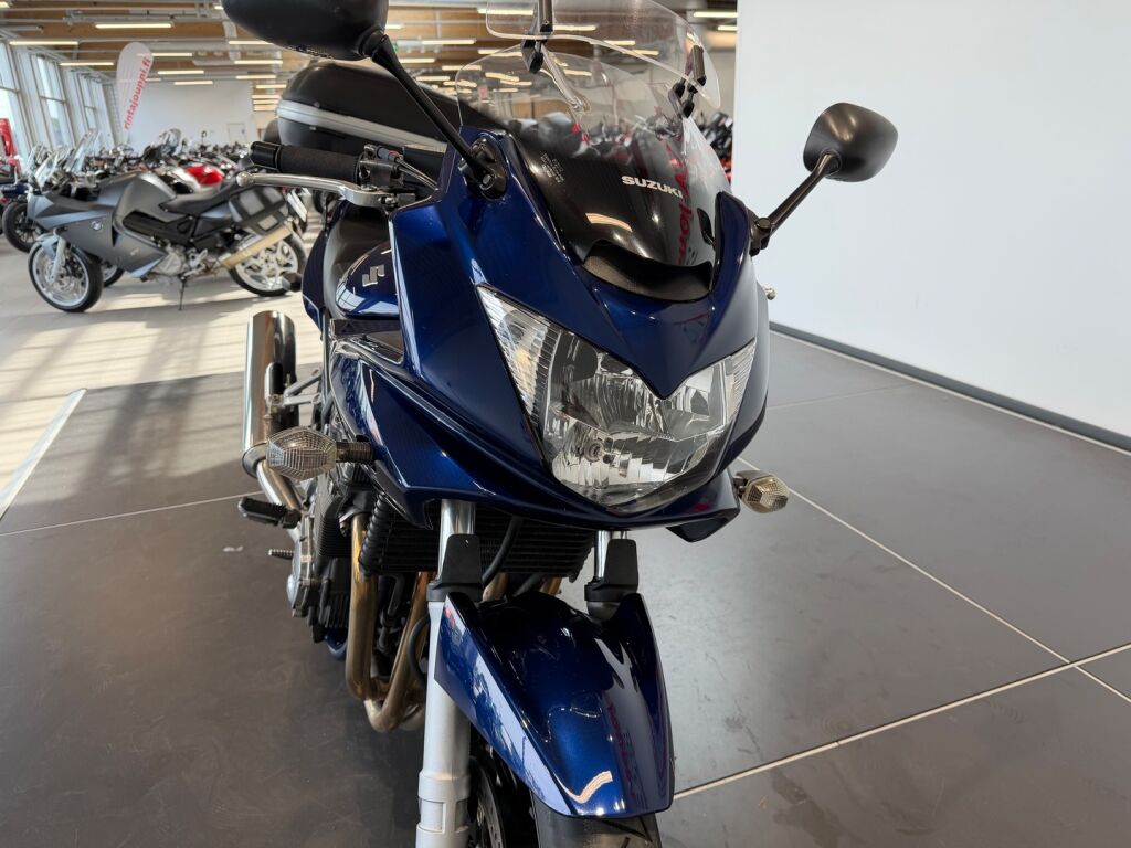 Suzuki GSF 2006 Sininen