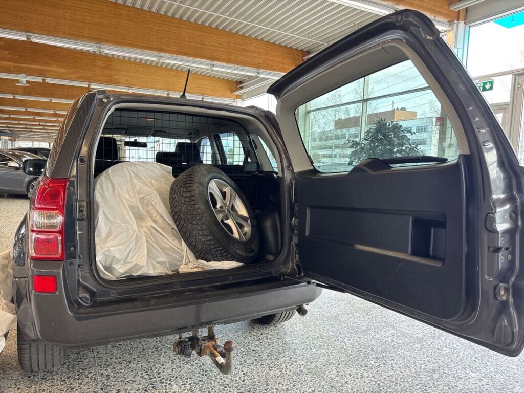 Suzuki Grand Vitara 2010 Harmaa