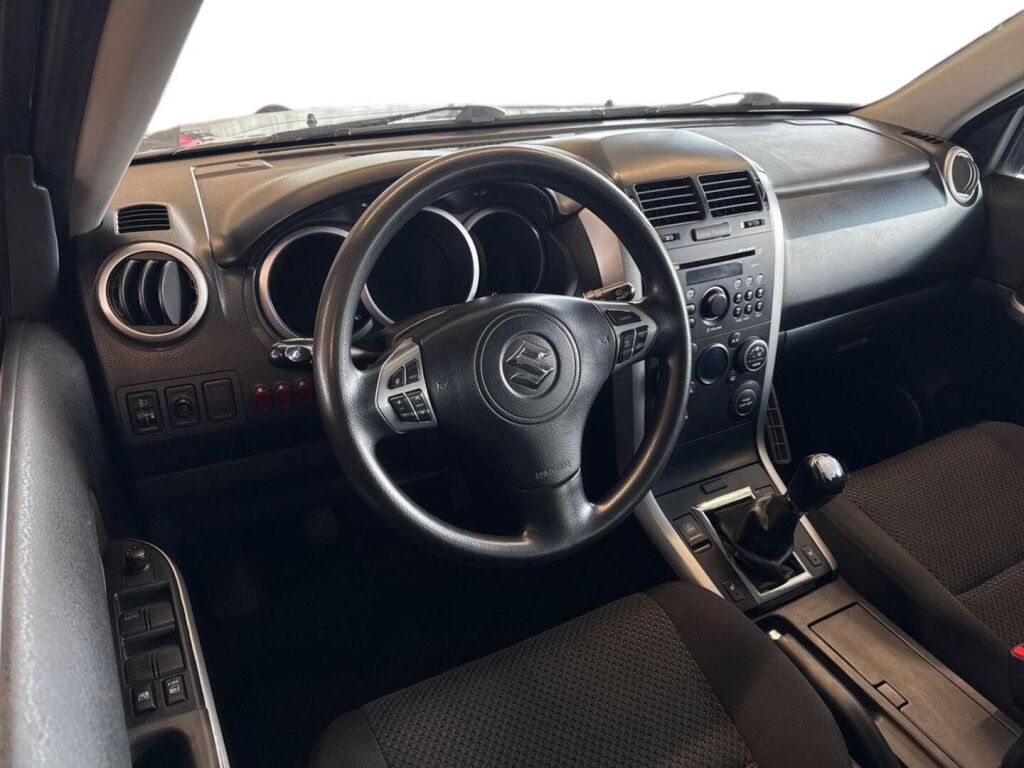 Suzuki Grand Vitara 2010 Harmaa