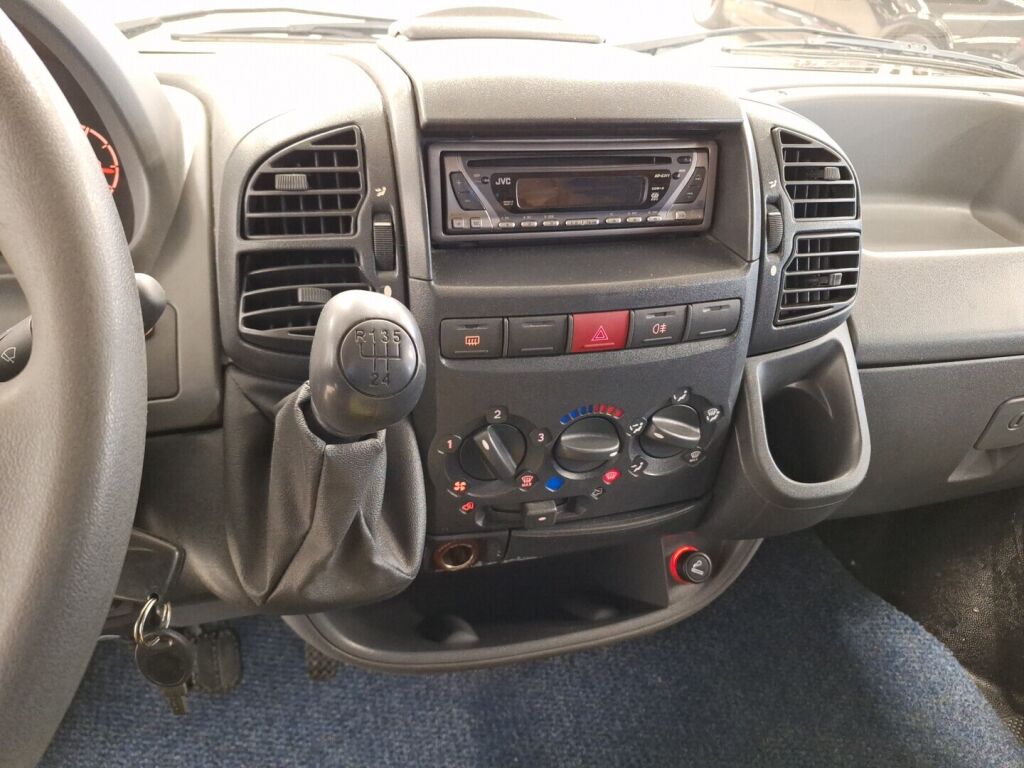 Adria Sport 2005 Valkoinen