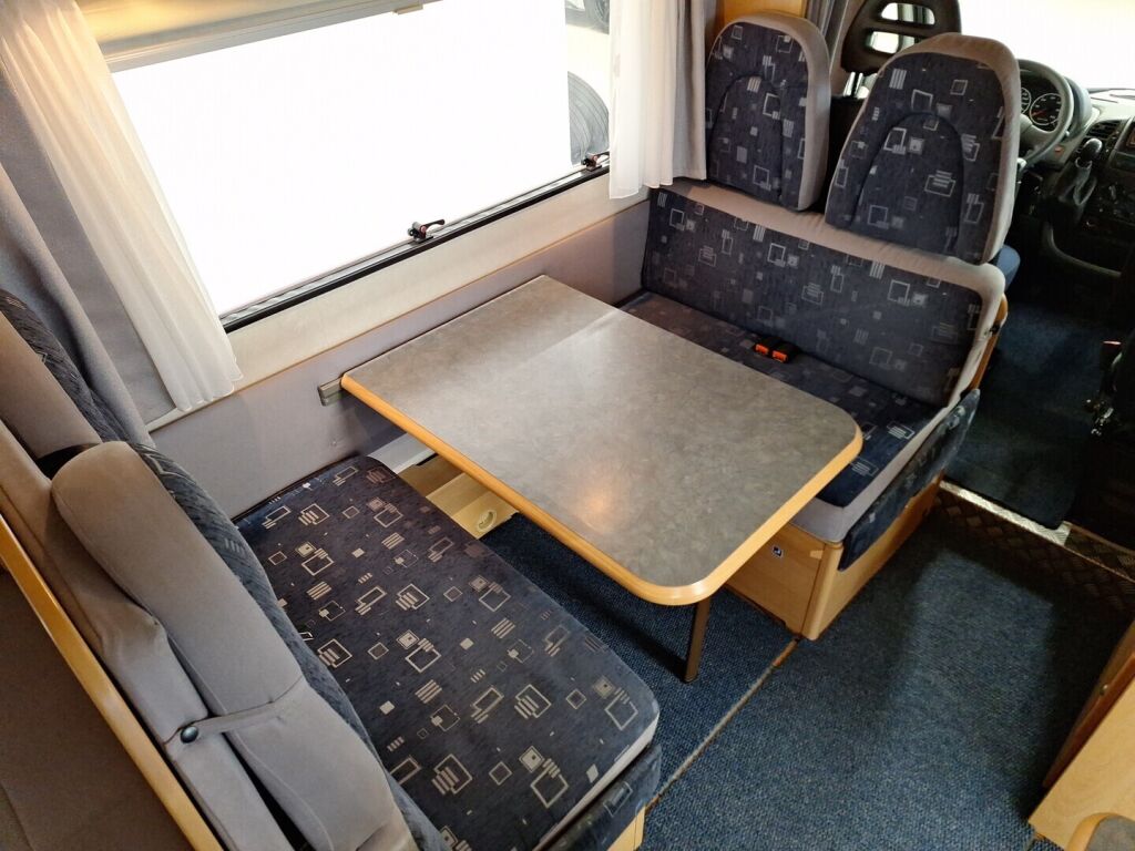 Adria Sport 2005 Valkoinen