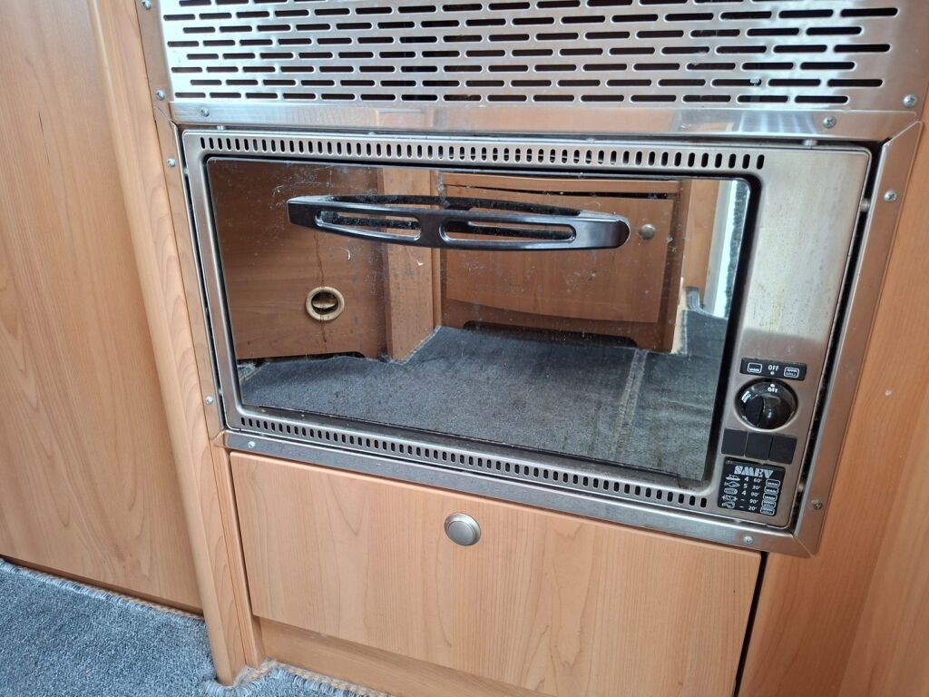 Bürstner T680 DELFIN 2005 Valkoinen