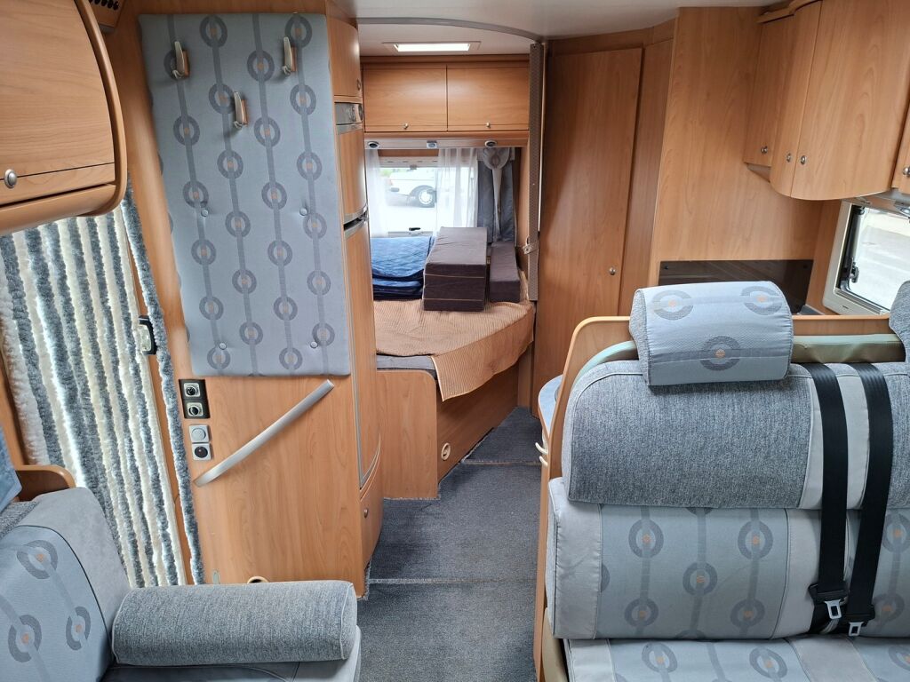 Bürstner T680 DELFIN 2005 Valkoinen