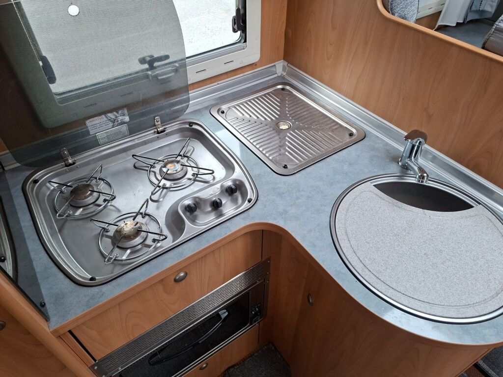 Bürstner T680 DELFIN 2005 Valkoinen