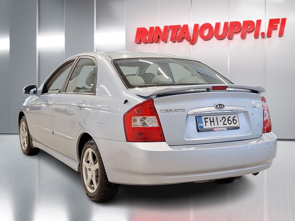 Kia Cerato 2005 Sininen