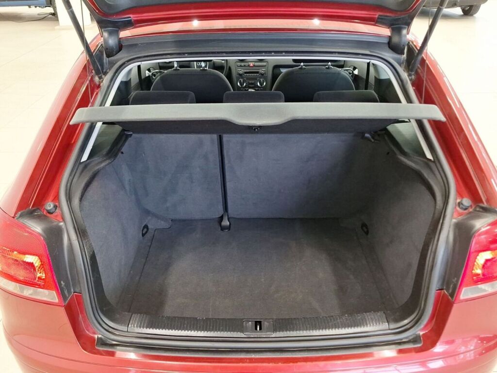 Audi A3 2005 Punainen