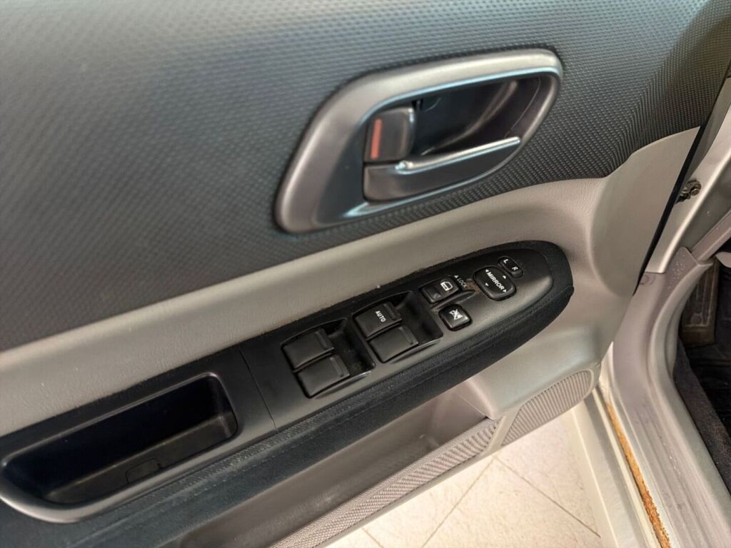 Subaru Forester 2006 Harmaa