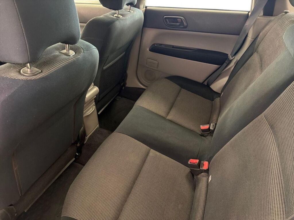 Subaru Forester 2006 Harmaa