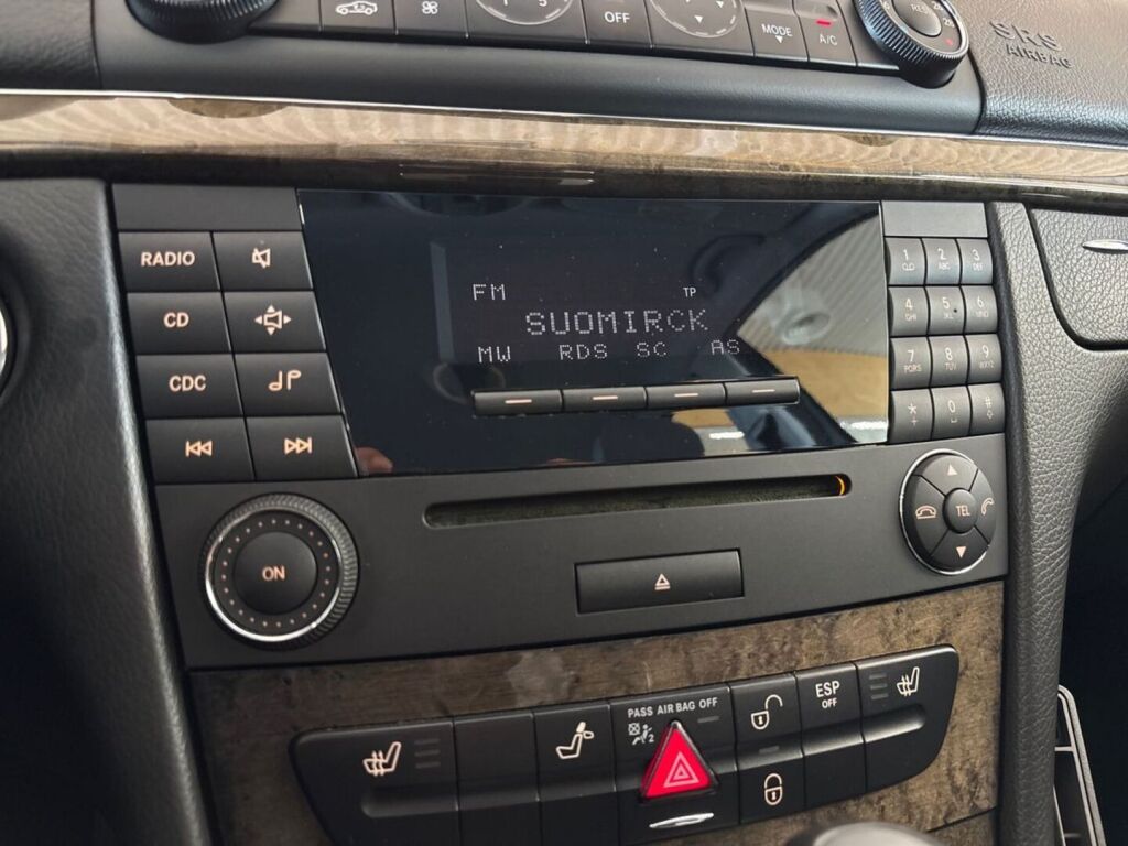 Mercedes-Benz E 2007 Harmaa