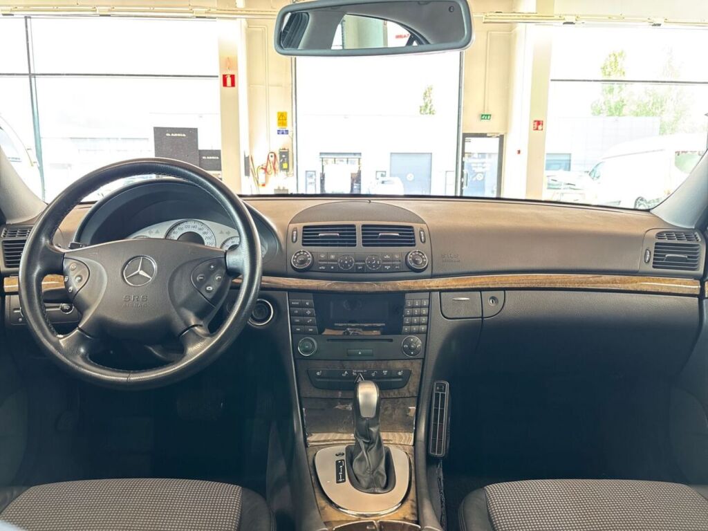 Mercedes-Benz E 2007 Harmaa