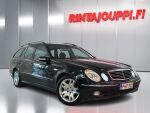 Mercedes-Benz E 2004 Musta