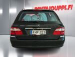 Mercedes-Benz E 2004 Musta