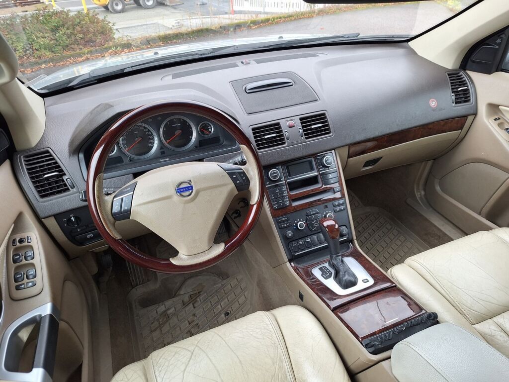 Volvo XC90 V8 Executive aut 2007, kuva 4/5