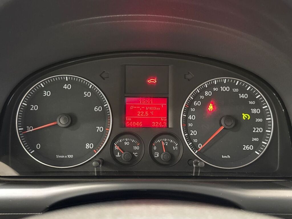 Volkswagen Touran 2007 Harmaa