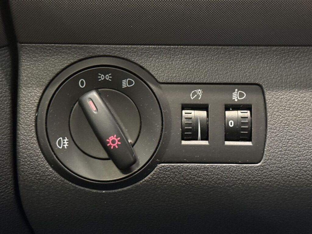 Volkswagen Touran 2007 Harmaa