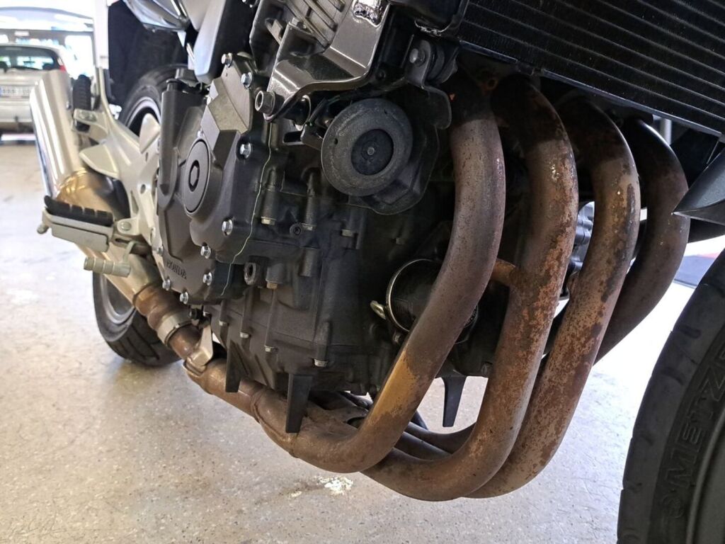 Honda CBF 2005 P JKO V 240