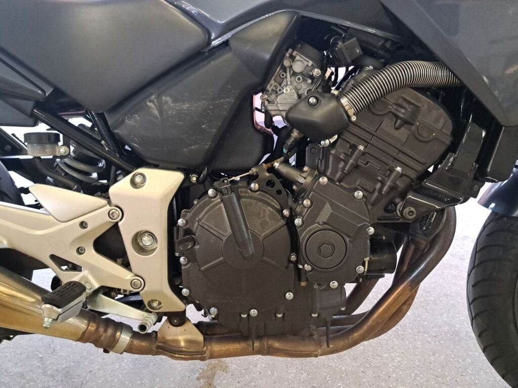 Honda CBF 2005 P JKO V 240