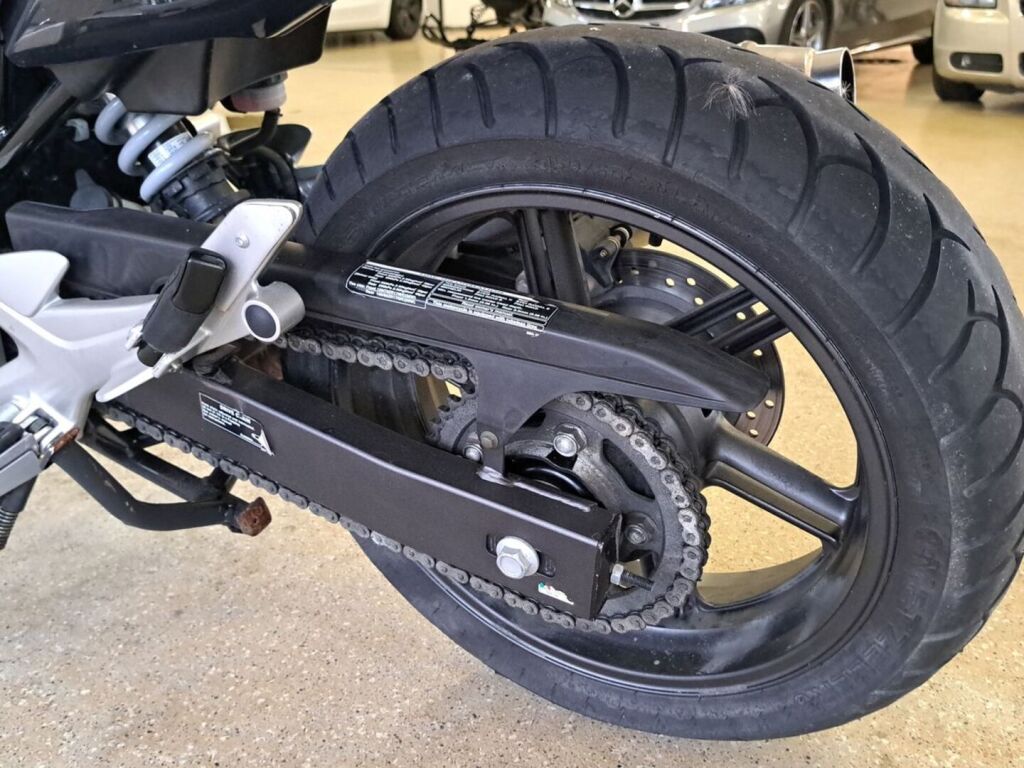 Honda CBF 2005 P JKO V 240