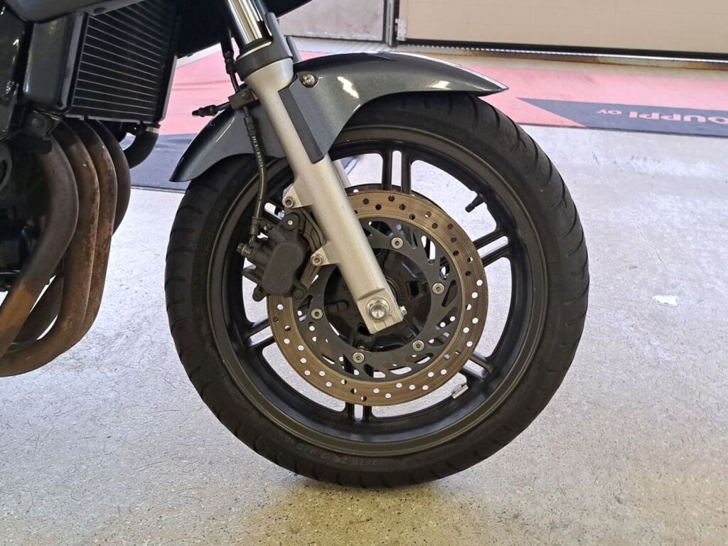 Honda CBF 2005 P JKO V 240