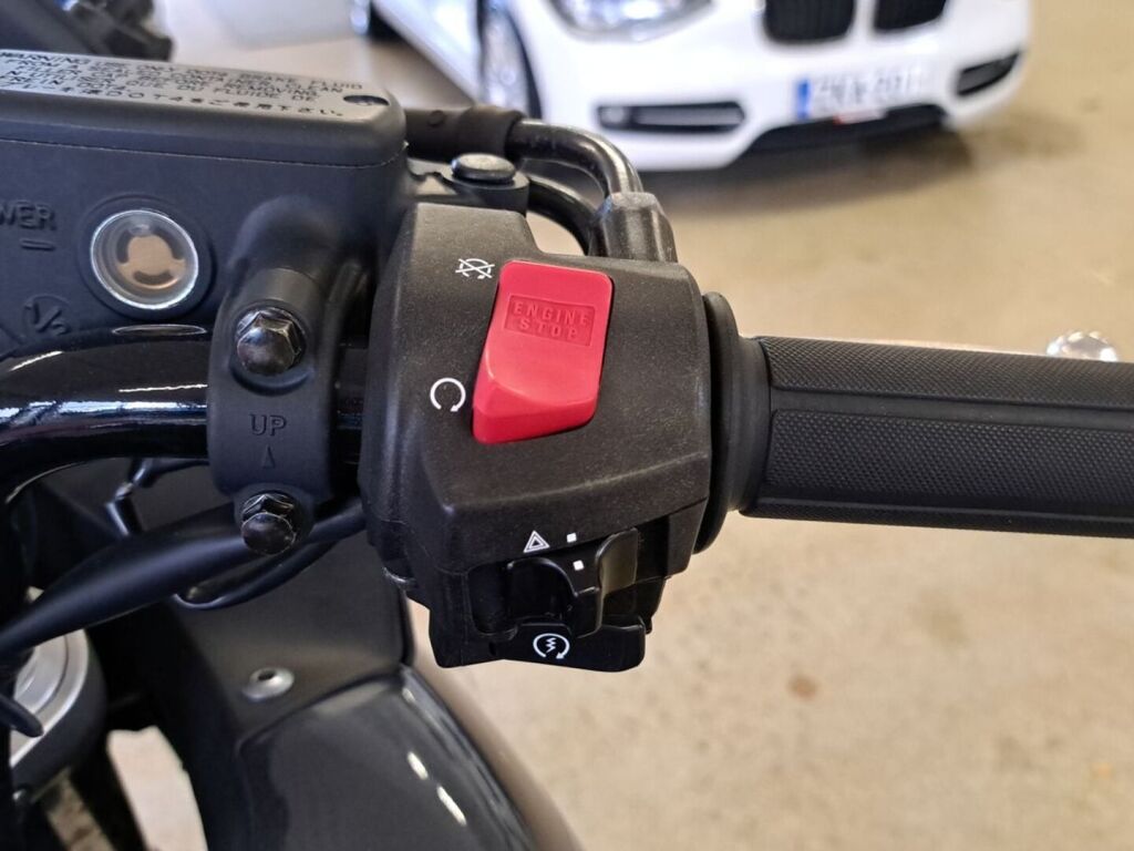 Honda CBF 2005 P JKO V 240