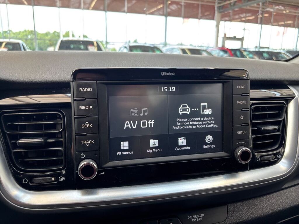 Kia Stonic 2020 Valkoinen
