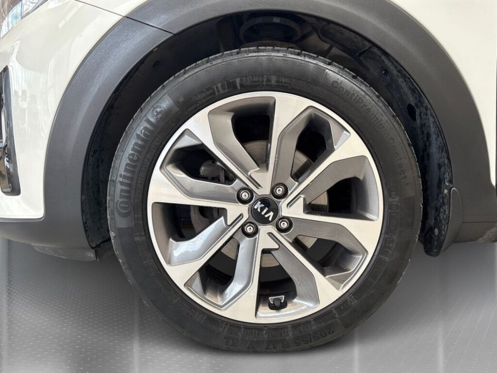 Kia Stonic 2020 Valkoinen
