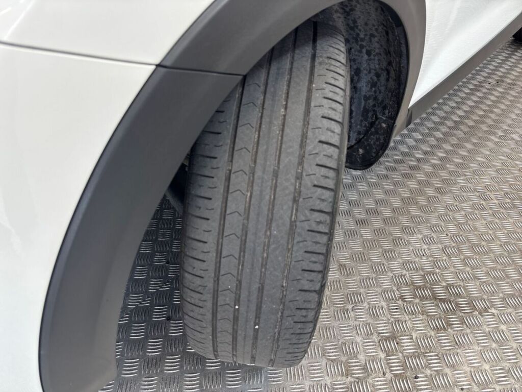 Kia Stonic 2020 Valkoinen