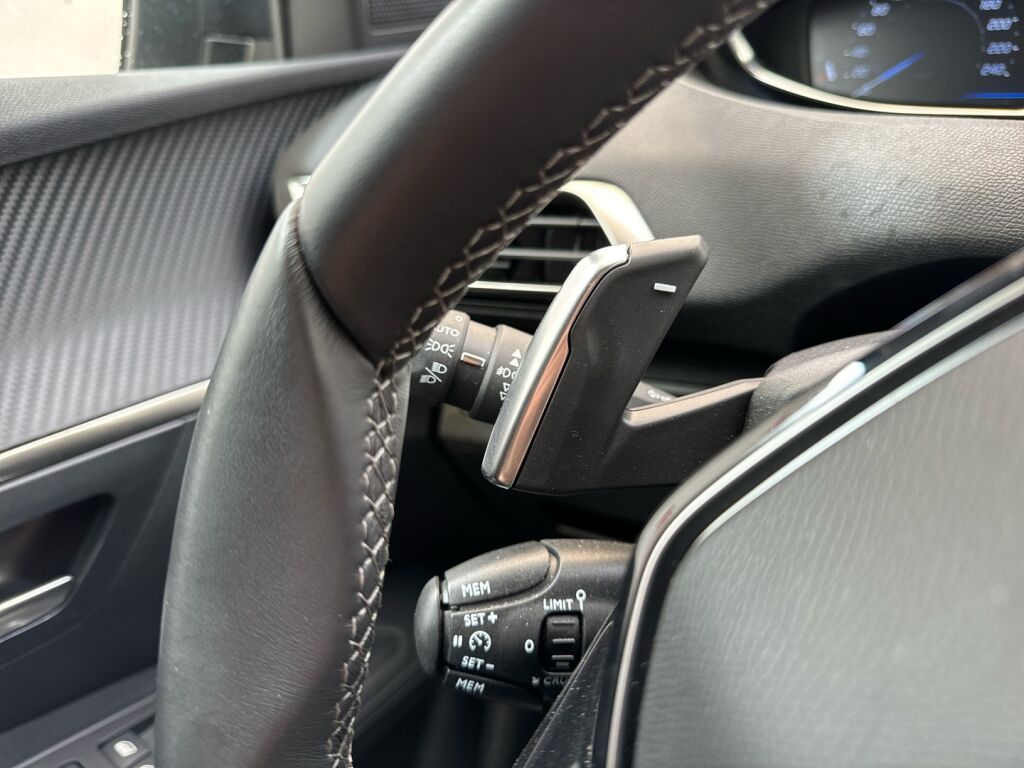 Peugeot 3008 2020 Valkoinen